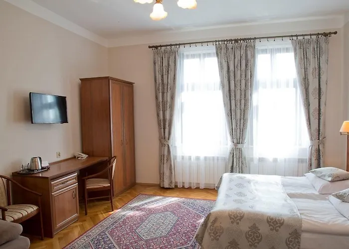 アパートホテル バスツトワ