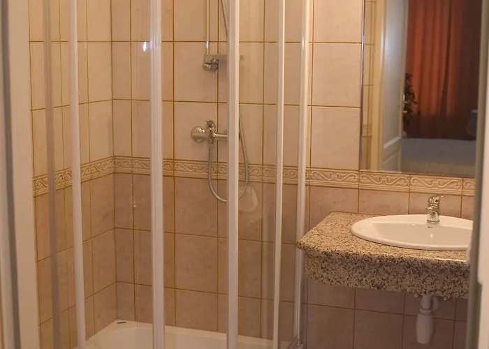 アパートホテル バスツトワ