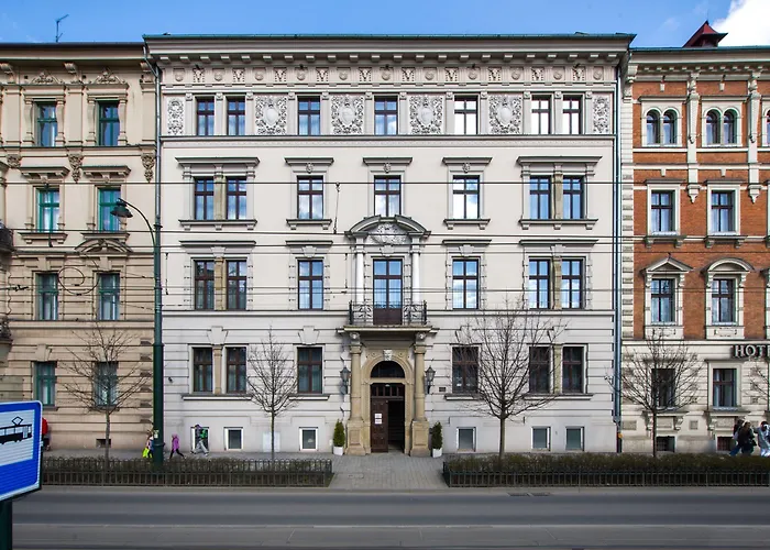 アパートホテル バスツトワ