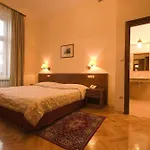 Basztowa 4*