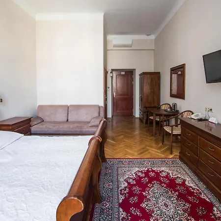 Apartahotel Basztowa 3*