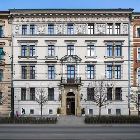 Aparthotel Basztowa 3*