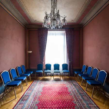 Basztowa Apartahotel 3*