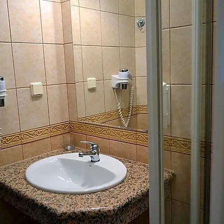 Basztowa 4*